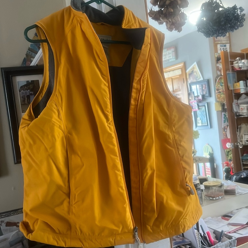 Yellow like new with Grey fleece x lg woman’s Bean vest .